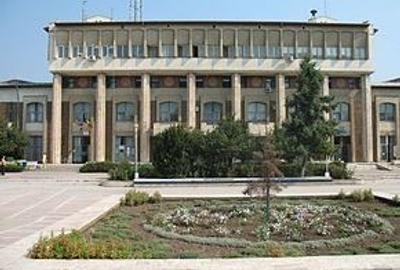 Apartament cu 3 camere decomandat în Central - 1