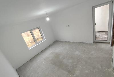 Casă cu 8 camere cu Teren 250 Mp în Ghiroda - 6