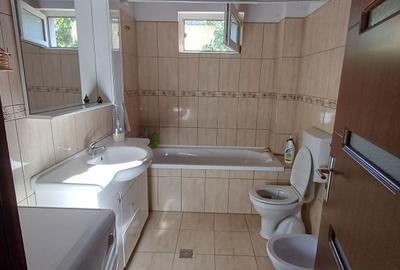 Casă cu 4 camere în Șofronea - 7