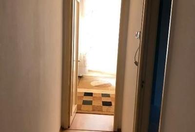 Apartament cu 4 camere decomandat, mobilat în P-ța Rosetti - 13