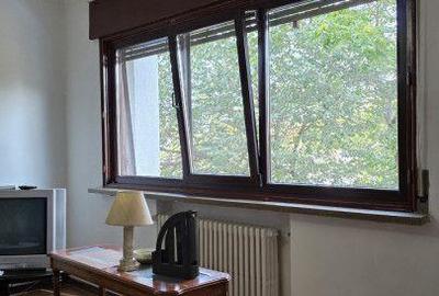 Apartament cu 3 camere, mobilat în Romană