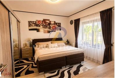 Casă cu 4 camere cu Teren 1141 Mp în Central - 2