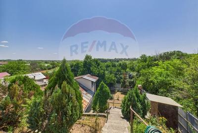 Casa de vacanta cu teren generos - 2.400 mp - 16