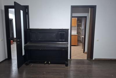 Armeneasca-Mosilor, 3 camere RENOVAT complet, SUPEROFERTA, 1050 EURO/MP UTIL. - 10