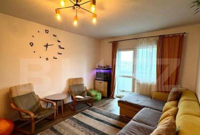 Apartament de vanzare, cu 4 camere, 81 mp, zona Tractorul - 3