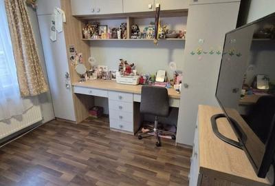 Apartament cu 3 camere decomandat în Micro 16 - 4
