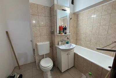 Vand apartament 2 camere decomandat - 4