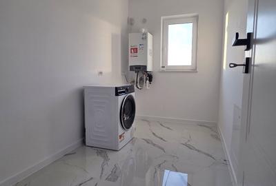 Casă cu 4 camere în Central - 1