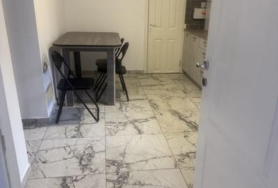 Casă cu 4 camere cu Teren 40 Mp în Central - 3