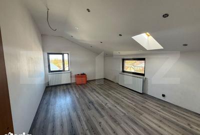 Casă cu 9 camere cu Teren 1000 Mp în Comișani - 17