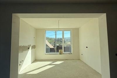 Casă individuală cu 5 camere cu Teren 700 Mp în Bârnova - 3