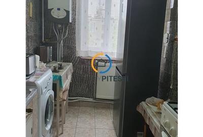 Apartament cu 3 camere semidecomandat în Calea București - 4