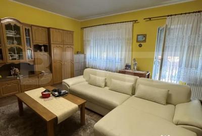 Casă cu 7 camere cu Teren 300 Mp în Titulescu - 2