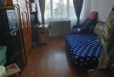 Persoana fizica, vand garsoniera 20mp Zimbru-Tigarete, langa LIDL ?i podul Octav Bancila