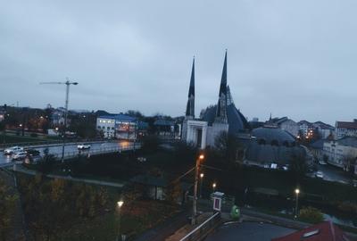 Apartament spațios,  luminat si curat - 1