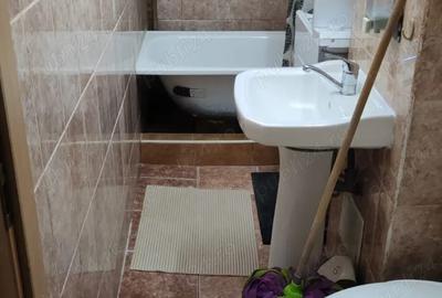 Inchiriez ap.2 camere - 4