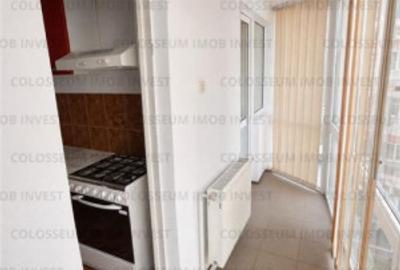 Apartament cu 3 camere decomandat în Astra - 9