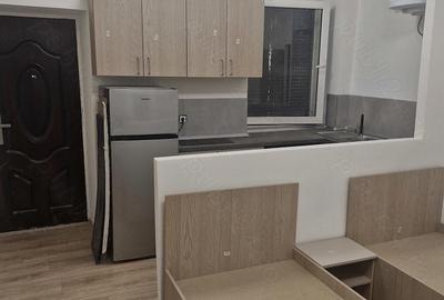Garsonieră decomandată în Central - 6