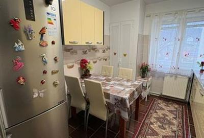Apartament cu 3 camere semidecomandat în Traian - 5