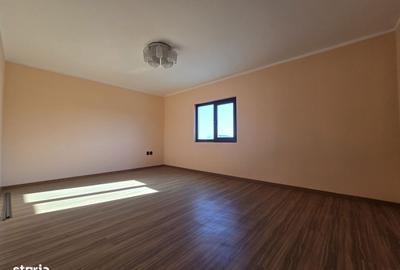 Casă cu 4 camere în Central - 19