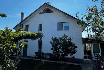 Casă cu 6 camere cu Teren 1196 Mp în Dorobanț - 3