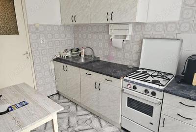 Apartament cu 3 camere decomandat în Noua - 9