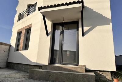 Casă cu 4 camere cu Teren 260 Mp în Central - 4