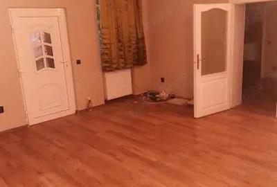 Vand casa in zona centrala Vand casa in zona centrala - 6