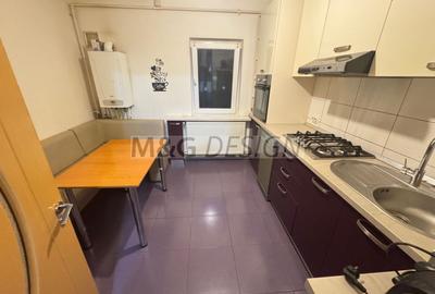 Apartament cu 3 camere decomandat în Complex Studențesc