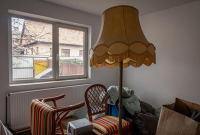 Casă cu 3 camere cu Teren 400 Mp în Comănești - 8