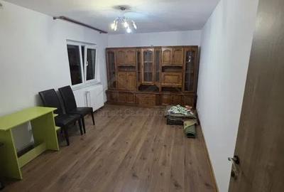 Apartament cu 2 camere decomandat în Canta