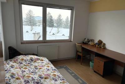 Apartament 4 camere, semidecomandat - zona Garii - 3