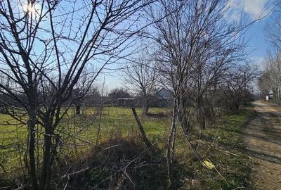 Teren de 6076 mp, în Central