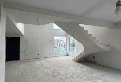 Casă cu 4 camere cu Teren 300 Mp în Eforie - 3