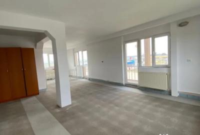 Spațiu comercial, de 1,000 mp, în Central - 6