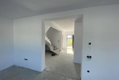 Casa individuala la stadiul de alb - Cristian, cartier nou, priveliste - 2
