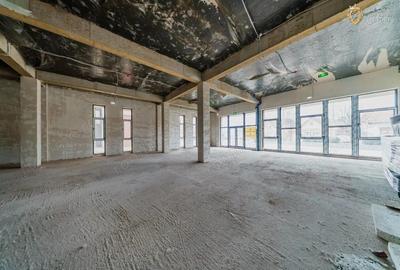 Spatiu Comercial Premium 370 mp, Vitrina 13 m, 3 Intrari Adora Par - 11