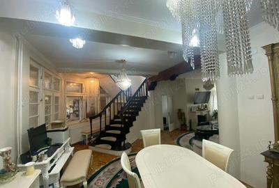 Vila ultracentrala, 390 mp utili,si birou cu acces stradal - 1