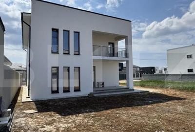 Casă cu 4 camere cu Teren 502 Mp în Central - 7