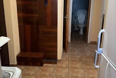 Casă cu 2 camere decomandat în Titan - 2