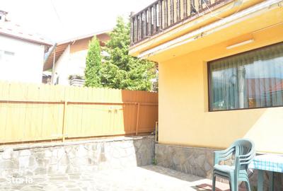 Casă cu 7 camere cu Teren 207 Mp în Central