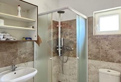 Casă cu 5 camere cu Teren 1000 Mp în Vest - 16