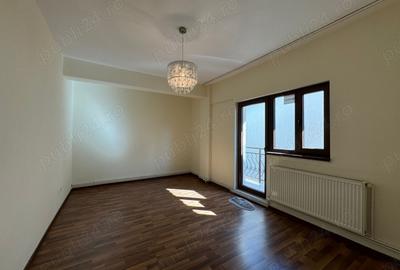 Vila P+E de inchiriat, 5 camere,recent renovata, zona Berceni, 1.800euro - 12