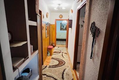 Apartament cu 2 camere decomandat în Vasile Aaron - 9