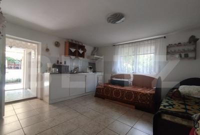 Casa batraneasca , vatra veche, teren 675, 2 fronturi strada Casa batraneasca , vatra veche, teren 675, 2 fronturi strada - 1