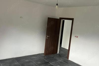 Casă cu Teren 1500 Mp în Poiana - 2