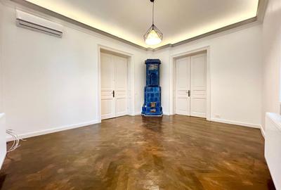 SPATIU DEOSEBIT VILA / PARTIAL MOBILAT SI UTILAT - 4