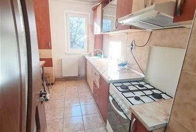 Apartament 3 camere, zona Tractorul - 8