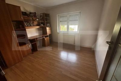 Apartament cu 3 camere decomandat, mobilat în Micro 16 - 2