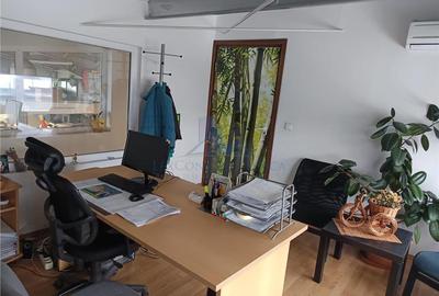 Spațiu comercial, de 360 mp, în Izvoare - 2